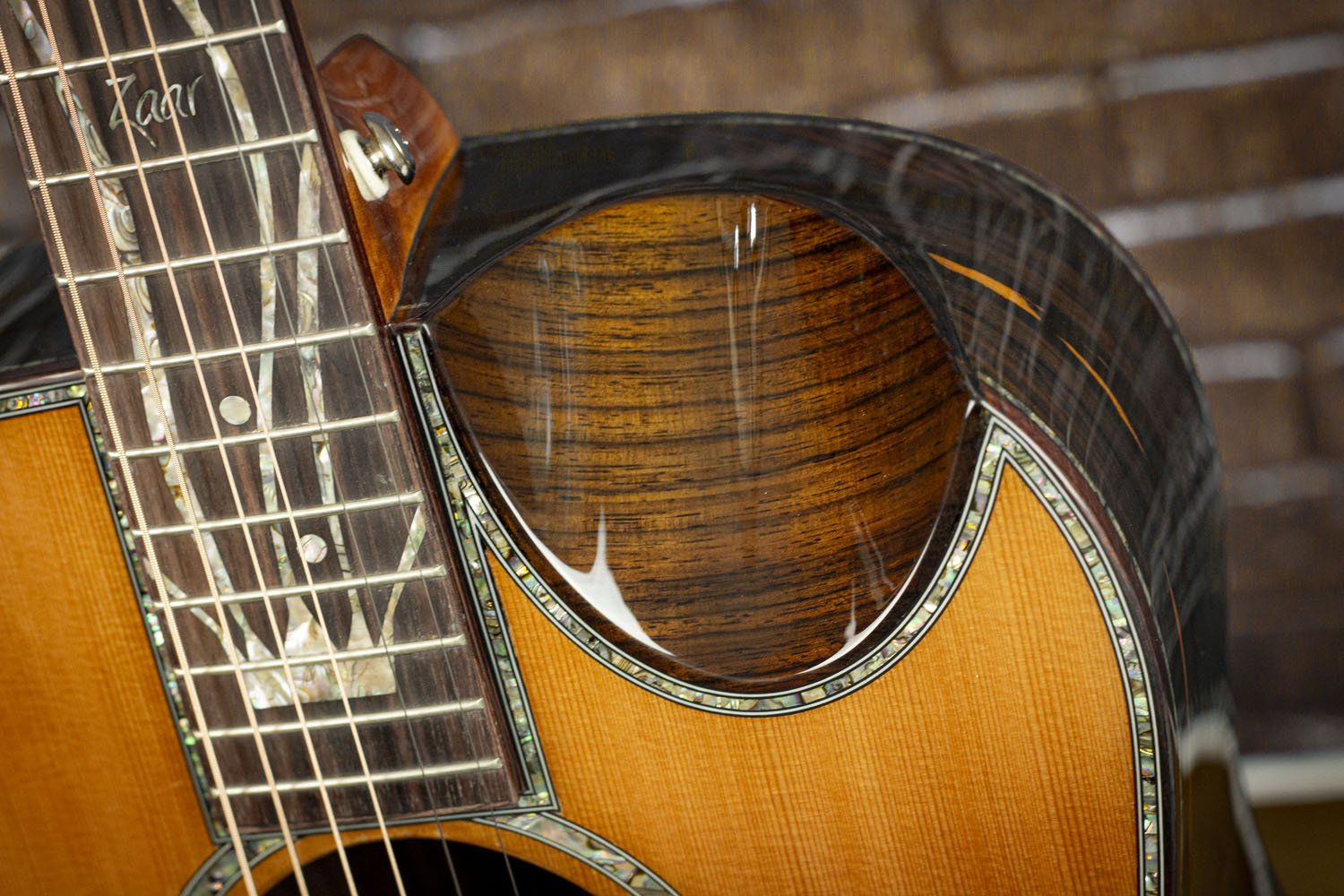 Z840 - Ziricote Acoustic - Elite Series - Open Box / Demo / Blem - Zaar Guitars