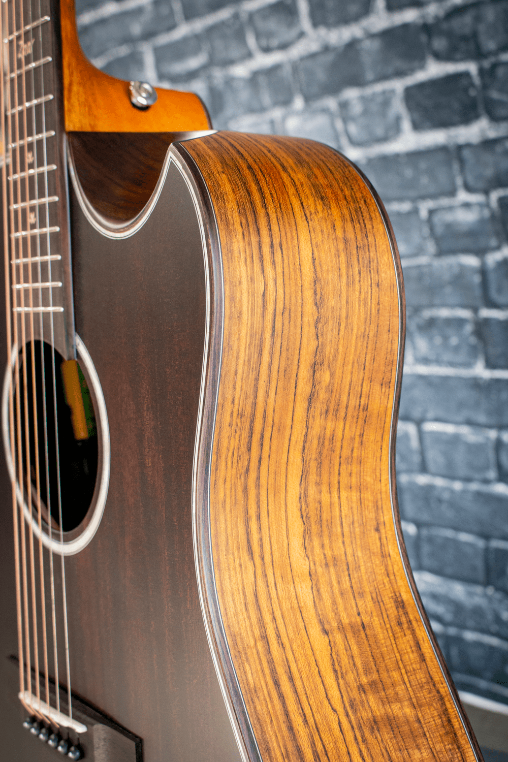 ZC375 - Spruce & Walnut Satin Acoustic - Crown Series - Open Box / Blem / Demo - Zaar Guitars